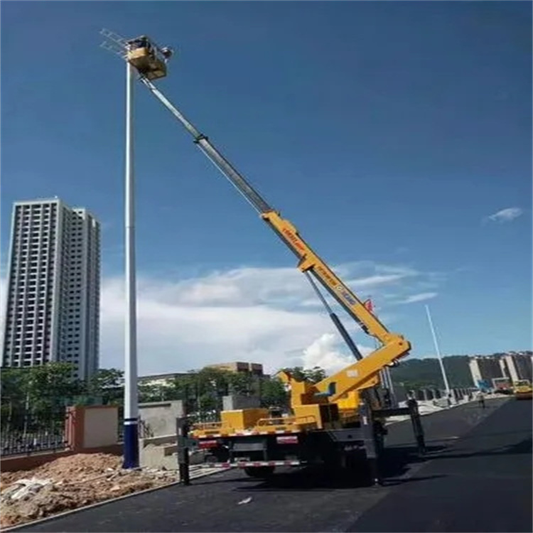 和庆镇维修路灯的曲臂升降车出租