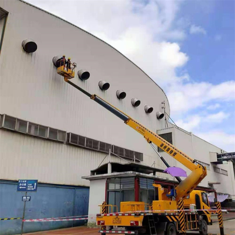 和庆镇高空作业车出租服务：专业广告牌安装解决方案