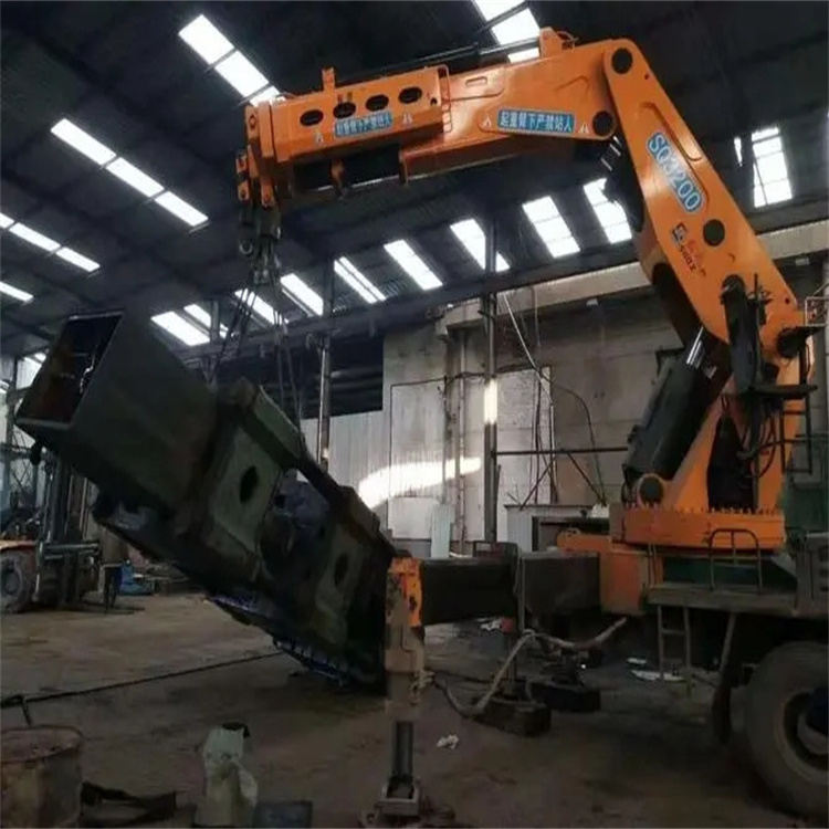 和庆镇130吨折臂吊车出租吊机租赁附近电话